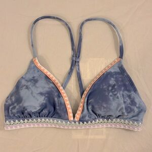 NWT Xhilaration Bikini Top - Size Large